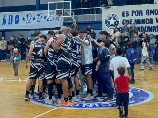 Racing lo gan� en la �ltima bola y desat� la locura